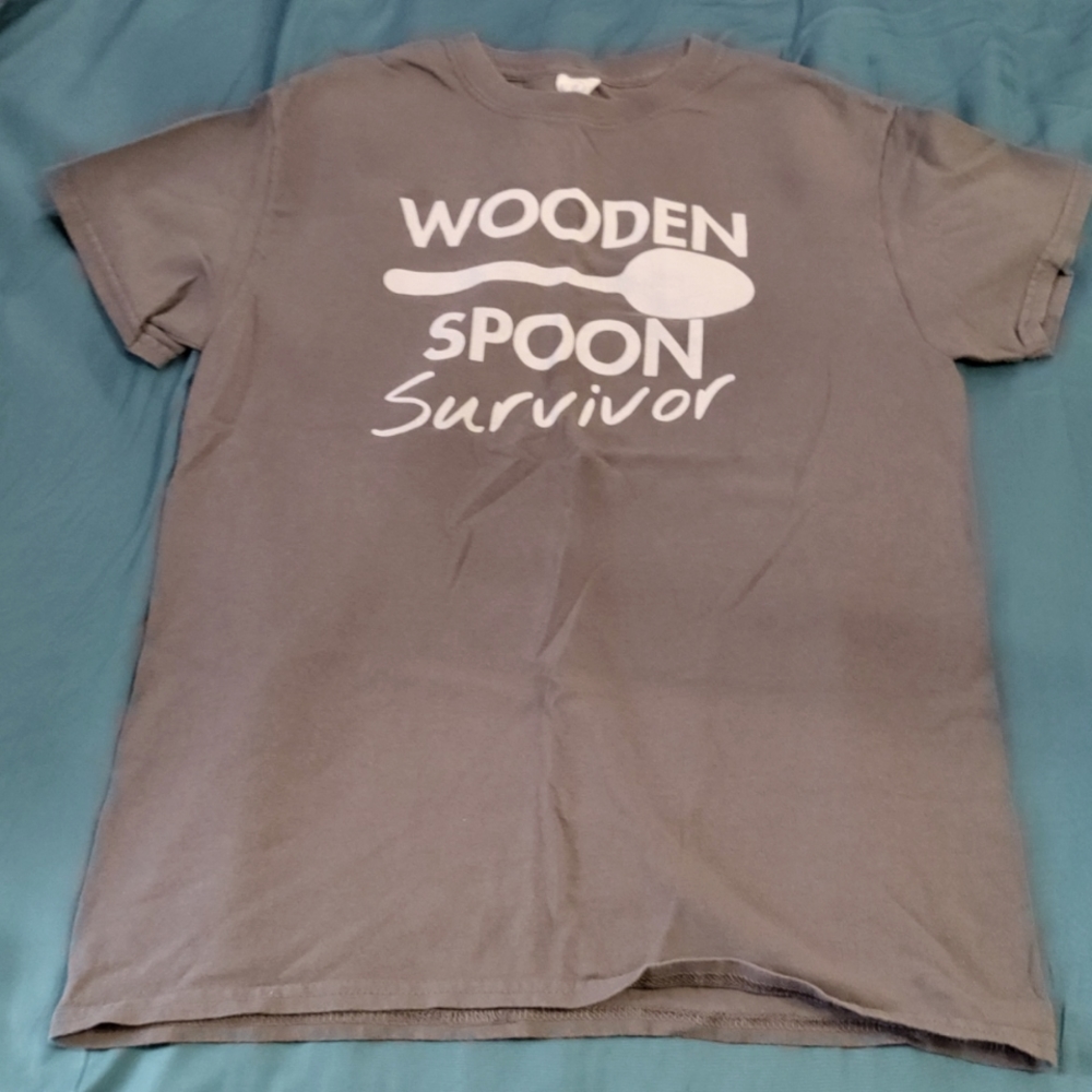 Men's small "wooden spoon survivor" t-shirt